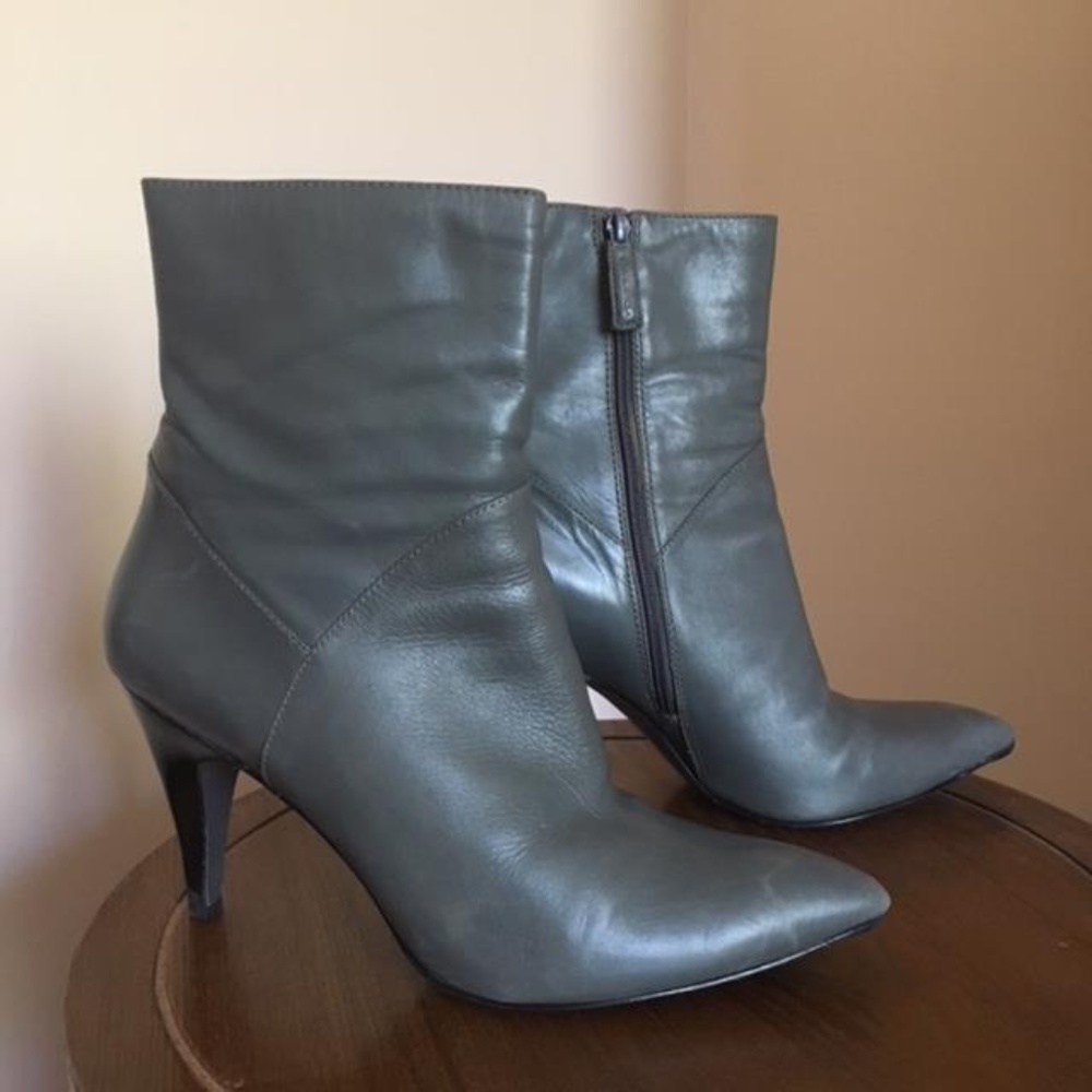 VIA SPIGA GRAY LEATHER BOOTIES